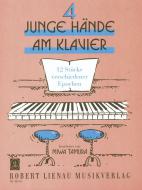 Quatre jeunes mains au piano 
