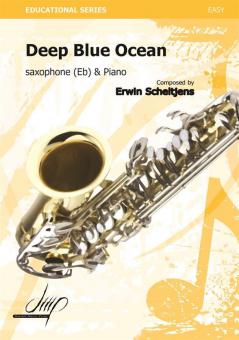 Deep blue Ocean 