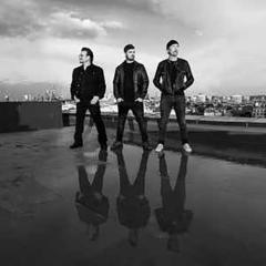 We Are The People (feat. Bono & The Edge) [Official UEFA EURO 2020 Song] von Martin Garrix (Download) 
